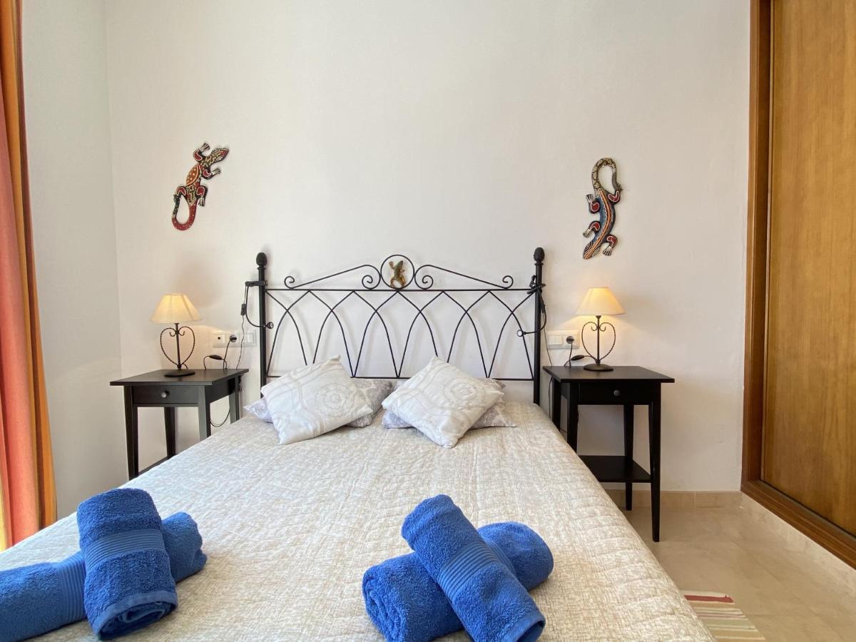 Chimenea Pinar 2 Apartments Casasol 内尔哈 外观 照片