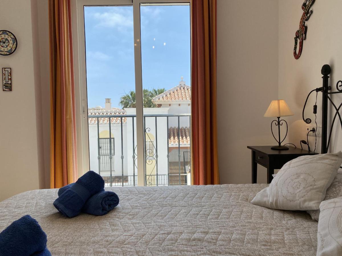 Chimenea Pinar 2 Apartments Casasol 内尔哈 外观 照片