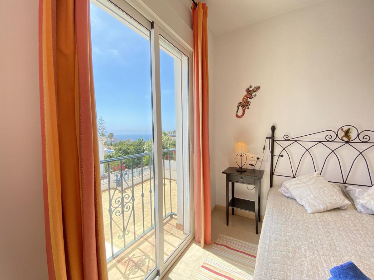 Chimenea Pinar 2 Apartments Casasol 内尔哈 外观 照片