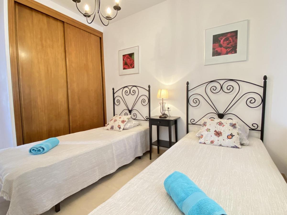 Chimenea Pinar 2 Apartments Casasol 内尔哈 外观 照片