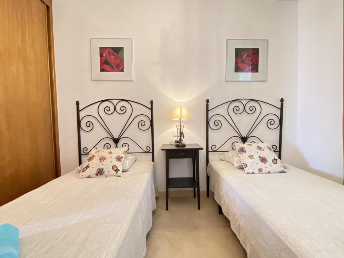 Chimenea Pinar 2 Apartments Casasol 内尔哈 外观 照片
